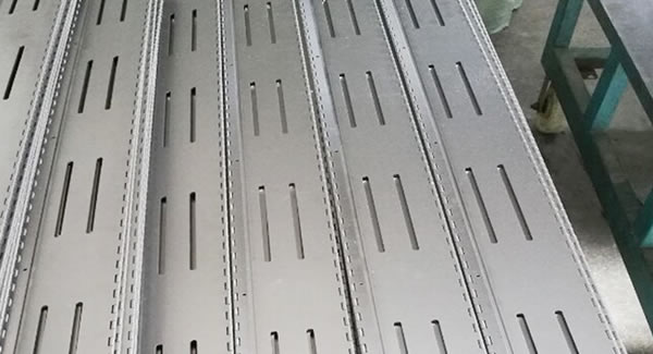 廣有團隊眾志成城,確保雙軸屏風合頁,東莞合頁,東莞鉸鏈圓滿出貨