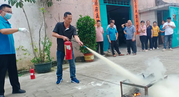 廣有五金消防演習(xí)：安全至上，防患未然|廣有五金&東莞合頁(yè)?