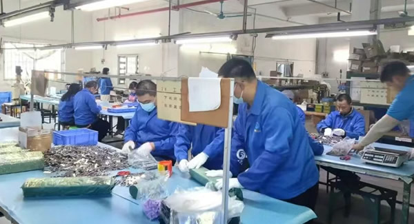 趕貨踐諾 致謝每一位同行者|廣有五金&東莞合頁(yè)?